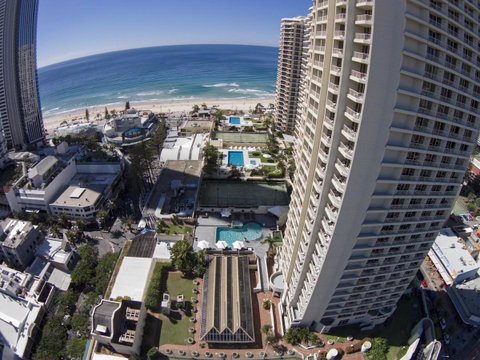 Novotel Surfers Paradise - Hotel Accommodation 7
