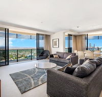 Luxury 3 Bedroom in heart of Broadbeach - Hotel Accommodation