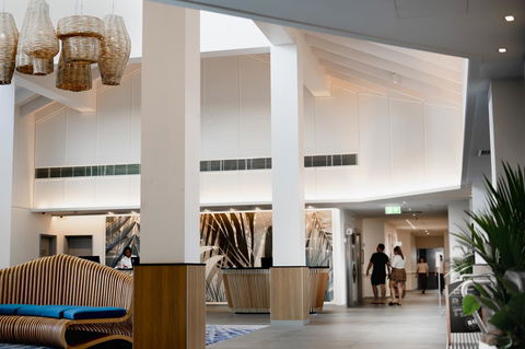 Novotel Cairns Oasis Resort - Hotel Accommodation 11