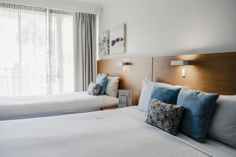Novotel Cairns Oasis Resort - Hotel Accommodation 23