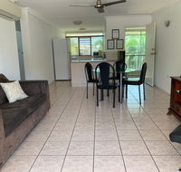 Townsville Holiday Apartments - Hotel Accommodation