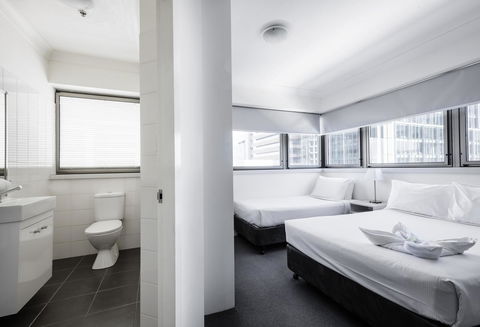 George Williams Hotel - Hotel Accommodation 32
