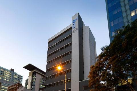 George Williams Hotel - Hotel Accommodation 0