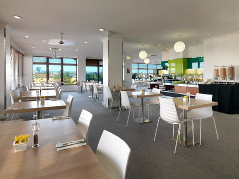Vibe Hotel Gold Coast - Hotel Accommodation 34