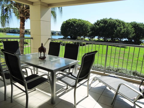 Waterfront Resort Villa With Buggy - Hotel Accommodation 1
