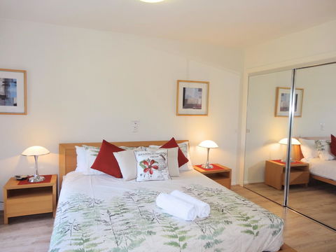 Waterfront Resort Villa With Buggy - Hotel Accommodation 14