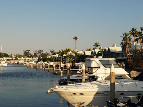 Waterfront Resort Villa With Buggy - Hotel Accommodation 28