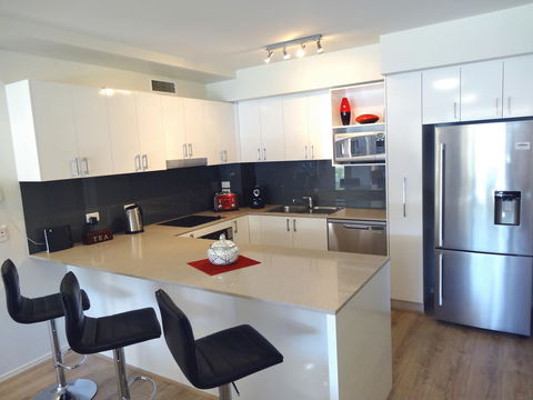Waterfront Resort Villa With Buggy - Hotel Accommodation 5