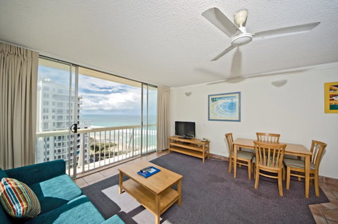 Chateau Beachside Resort - Hotel Accommodation 12