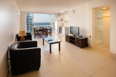 Chateau Beachside Resort - Hotel Accommodation 17