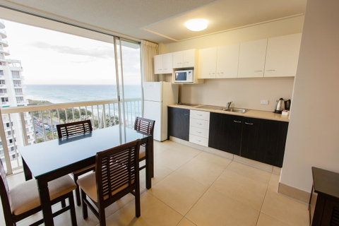 Chateau Beachside Resort - Hotel Accommodation 18