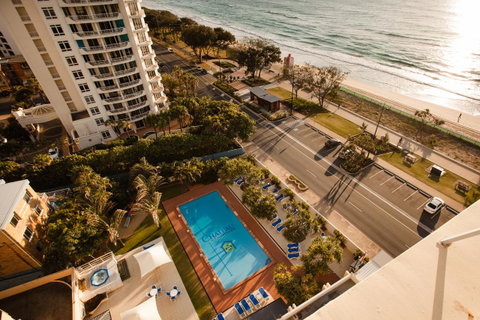 Chateau Beachside Resort - Hotel Accommodation 2