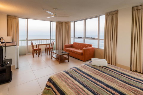 Chateau Beachside Resort - Hotel Accommodation 20