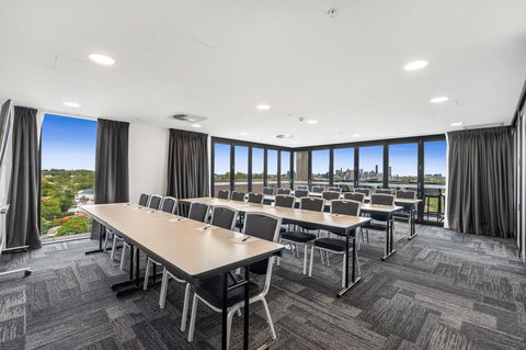 Essence Suites Taringa - Hotel Accommodation 7