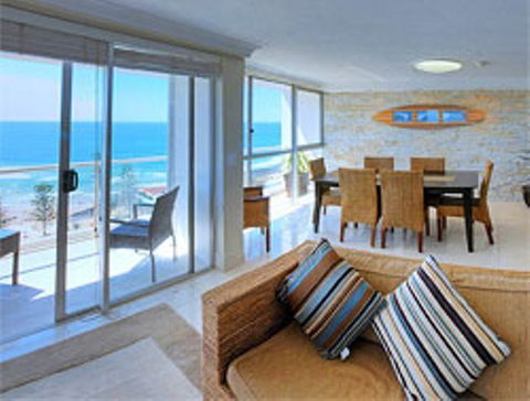 Burleigh Beach Tower - Hotel Accommodation 12