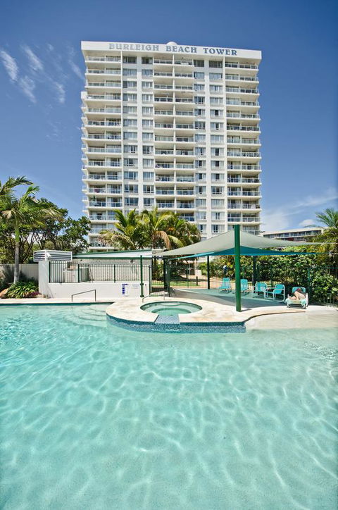 Burleigh Beach Tower - Hotel Accommodation 3
