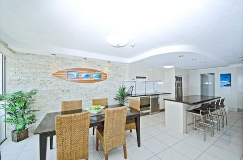 Burleigh Beach Tower - Hotel Accommodation 14