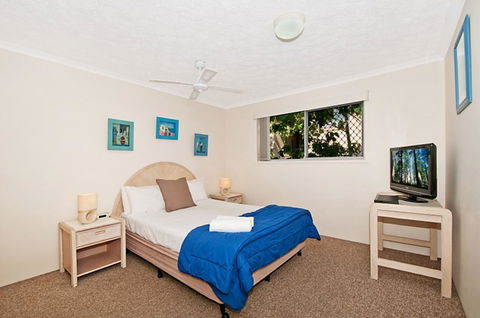 Champelli Palms Apartments - Hotel Accommodation 6