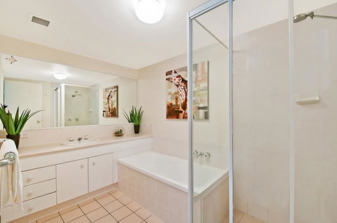 Champelli Palms Apartments - Hotel Accommodation 5