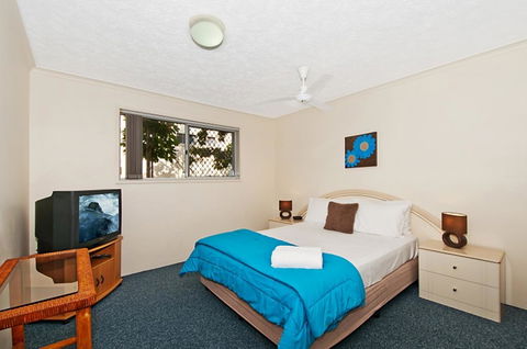 Champelli Palms Apartments - Hotel Accommodation 3