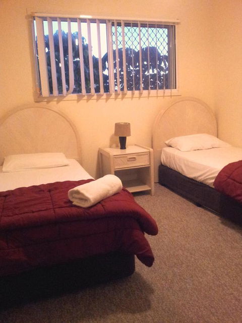 Champelli Palms Apartments - Hotel Accommodation 20