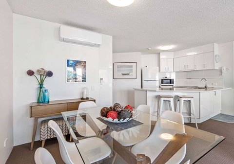 Sailport Mooloolaba Apartments - Hotel Accommodation 24