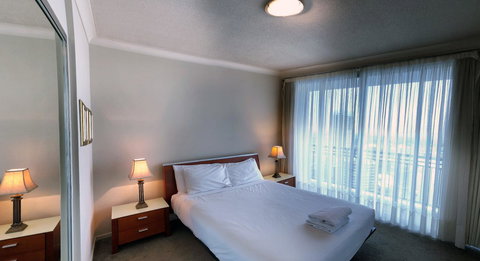 Private 2 Bedroom Apartment @ Chevron Towers - Hotel Accommodation 5