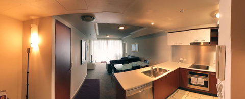 Private 2 Bedroom Apartment @ Chevron Towers - Hotel Accommodation 8