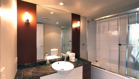 Private 2 Bedroom Apartment @ Chevron Towers - Hotel Accommodation 9