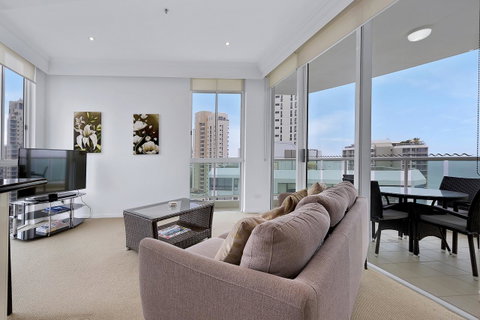 Pacific Views Resort - Hotel Accommodation 26