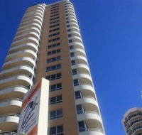 Zenith Ocean Front Apartments - Hotel Accommodation
