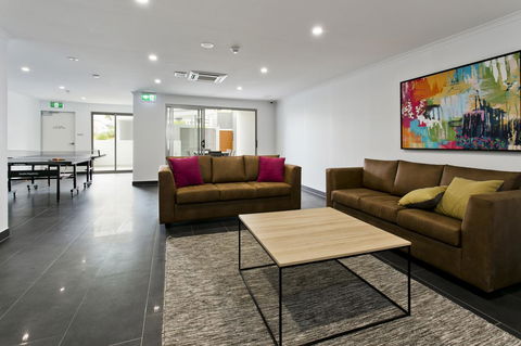 Arise Princess Regent Apartments - Hotel Accommodation 15