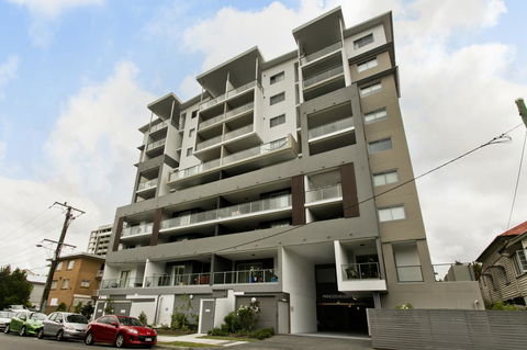 Arise Princess Regent Apartments - Hotel Accommodation 1