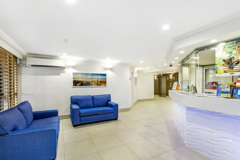 Norfolk Luxury Beachfront Apartments - Hotel Accommodation 5