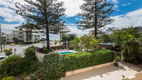 Norfolk Luxury Beachfront Apartments - Hotel Accommodation 30