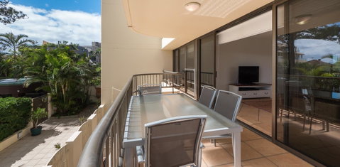 Norfolk Luxury Beachfront Apartments - Hotel Accommodation 24