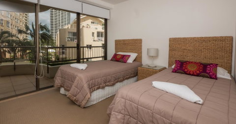 Norfolk Luxury Beachfront Apartments - Hotel Accommodation 31