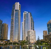 Holiday Holiday Circle On Cavill Apartments - Hotel Accommodation