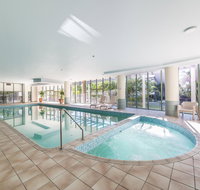 Meriton On Main Beach - Hotel Accommodation