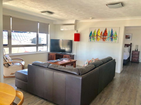 Wharf Boutique Apartments - Hotel Accommodation 9