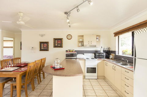 Marcol Place Holiday Apartments - Hotel Accommodation 4