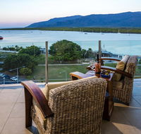 Jack and Newell Holiday Apartments - Hotel Accommodation