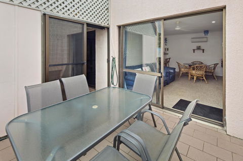 Location! 2BR Town View Unit In Centre Of Airlie. - Hotel Accommodation 17