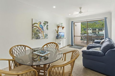 Location! 2BR Town View Unit In Centre Of Airlie. - Hotel Accommodation 15