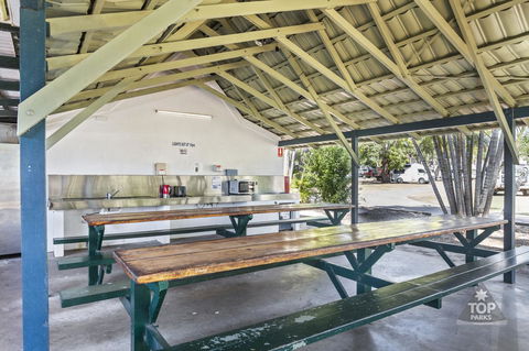 Tasman Holiday Parks - Airlie Beach - Hotel Accommodation 11