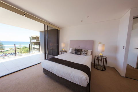 Ambience On Burleigh Beach - Hotel Accommodation 15