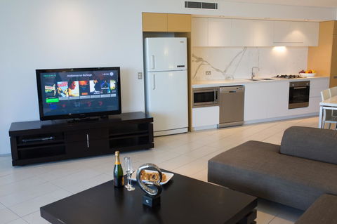 Ambience On Burleigh Beach - Hotel Accommodation 18