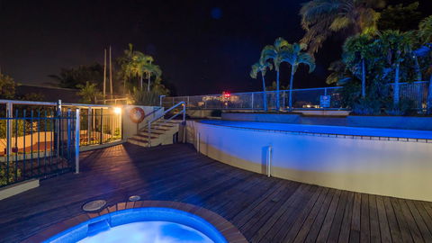 Sunshine Tower Hotel - Hotel Accommodation 12