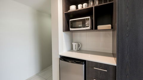 Sunshine Tower Hotel - Hotel Accommodation 8