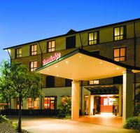 Travelodge Hotel Garden City Brisbane - Hotel Accommodation